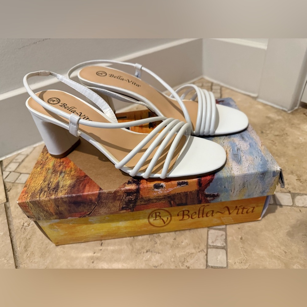 Bella Vita Women's White Strappy Block Heels 9 Wide